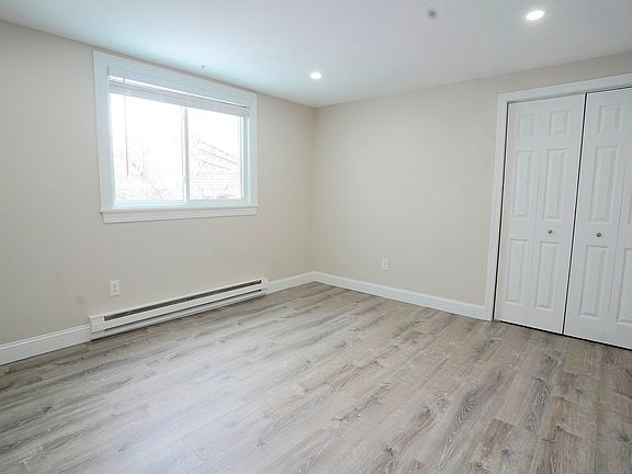 4th image of 55 Presidential Dr APT 2