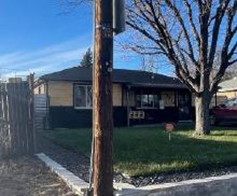 2nd image of 171 S Zuni St
