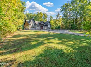 304 Lees Chapel Rd, Sweetwater, TN 37874