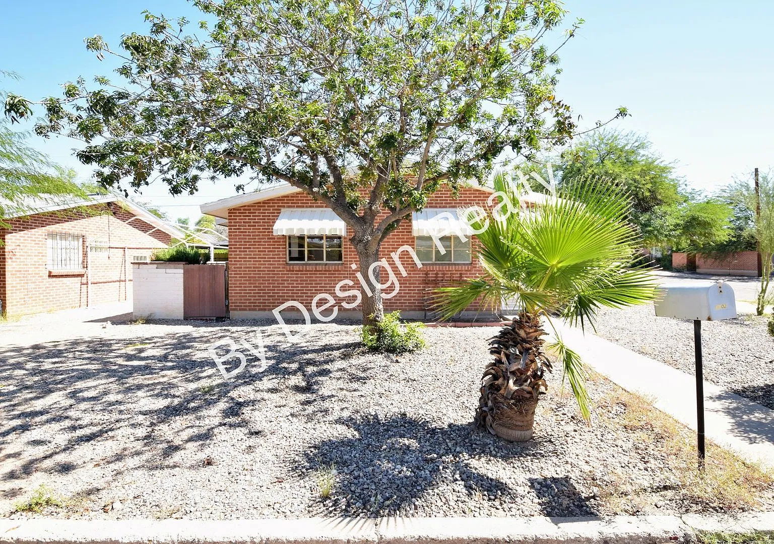 Red Brick 1 Bed 1 Bath Duplex in Midtown Tucson — Photo 2