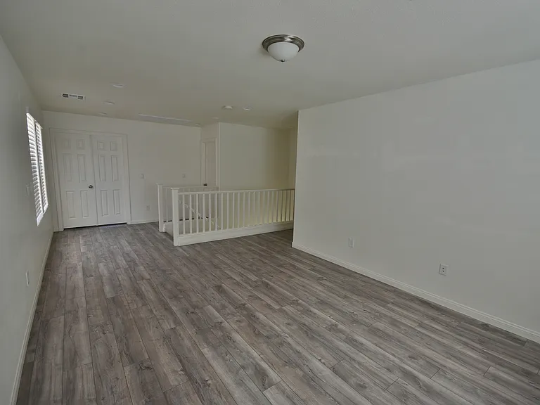 3041 Lake Como Ave — Photo 19