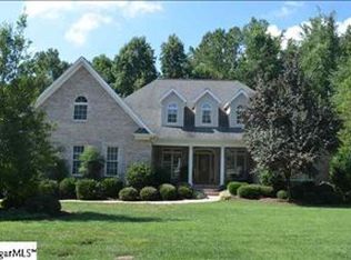 8 Sycamore Ridge Dr, Simpsonville, SC 29681