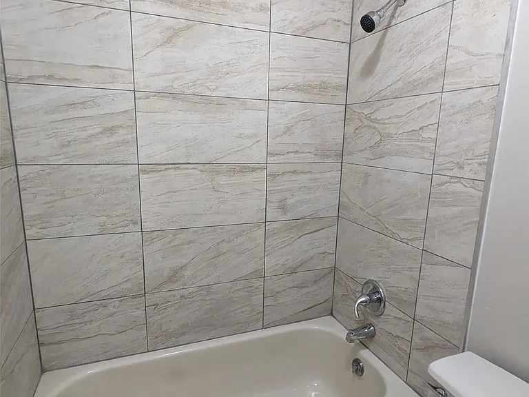 5908 Carmel Dr — Photo 13