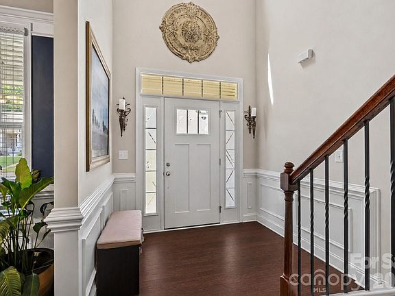 3rd image of 4012 Garden Oak Dr