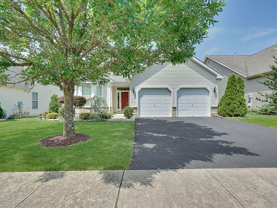 1st image of 90 Enclave Blvd
