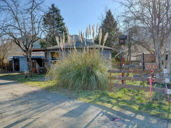 5000 Rogue River Hwy, Gold Hill, OR 97525