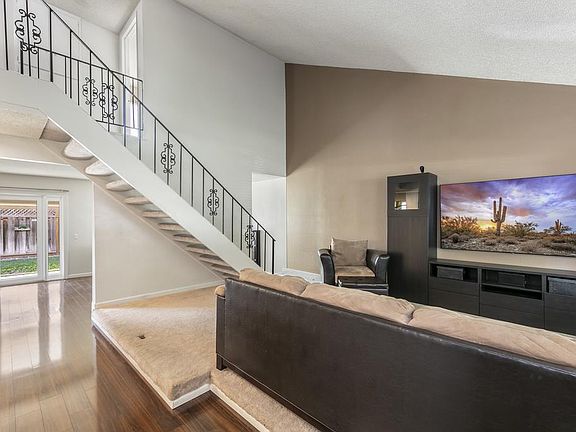 2nd image of 6229 Mahan Dr