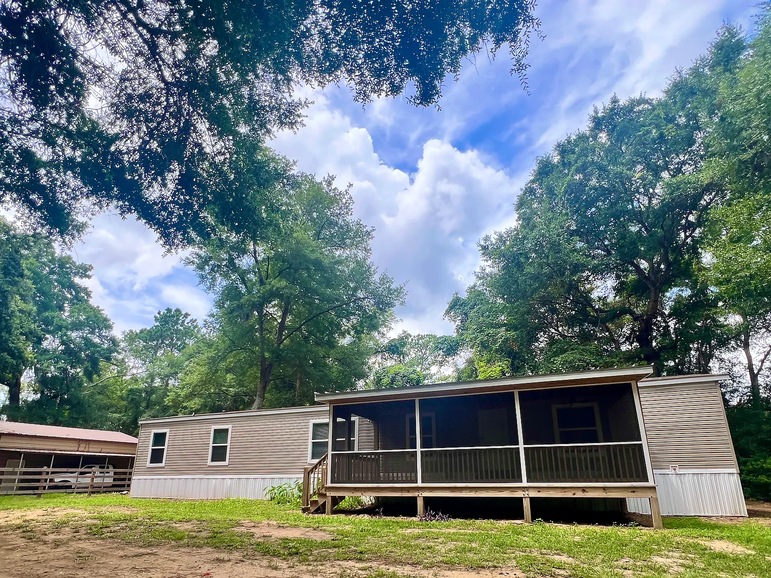 3 bed, 1190 sqft, $1,800 — Photo 3