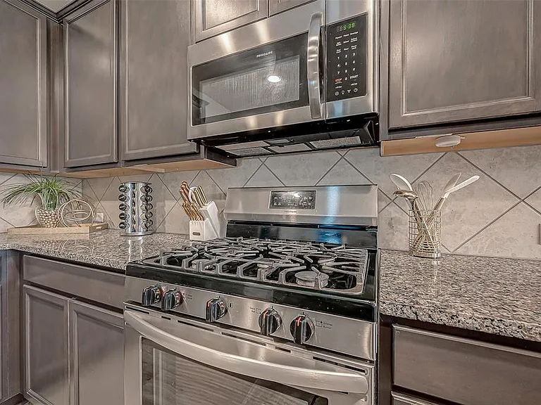 24411 Skytrail Dr — Photo 16