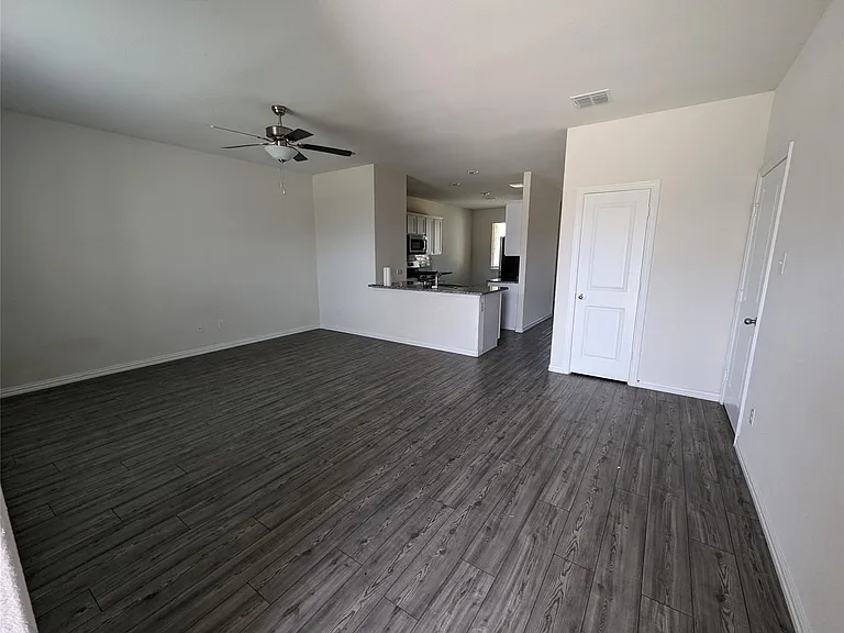 132 Copper Switch Dr — Photo 3