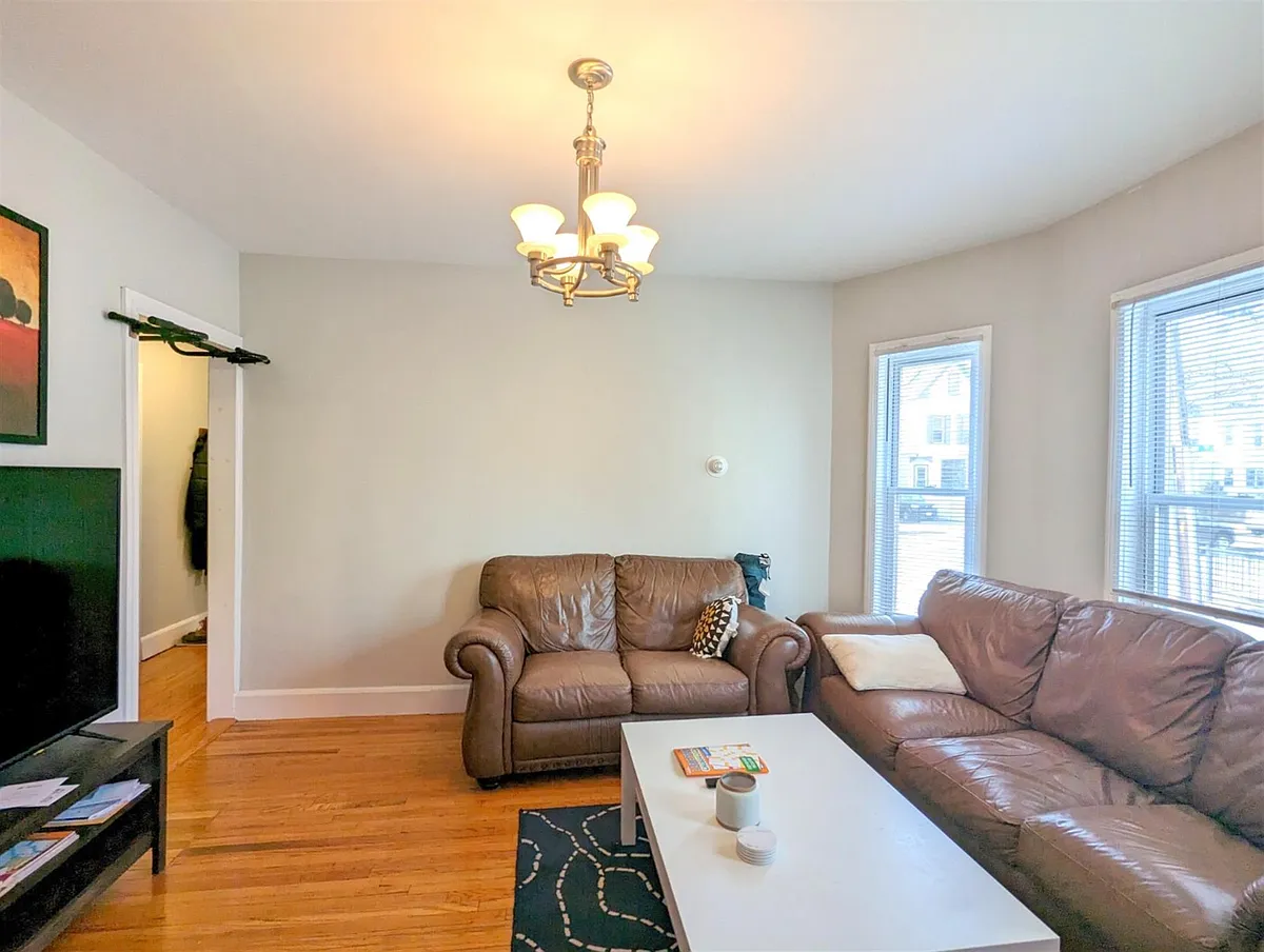 Building Photo - 383 Highland Ave #1