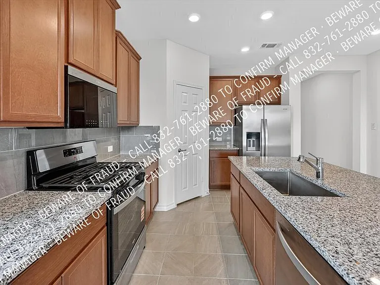 707 Windhaven Dr — Photo 11