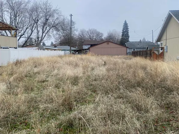3823 E 27th Ave, Spokane, WA 99223