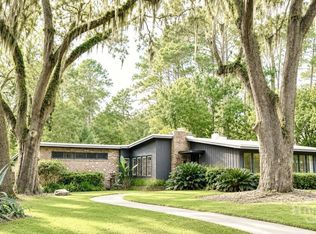 5555 Camelot Dr, Savannah, GA 31405
