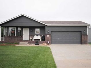 10010 W Jewell Cir, Wichita, KS 67209