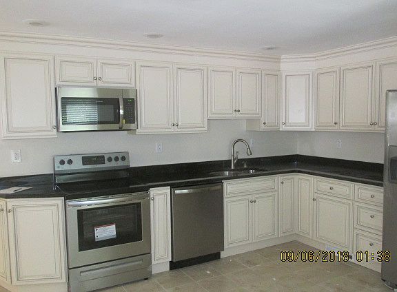 5th image of 1205 Riverview Dr