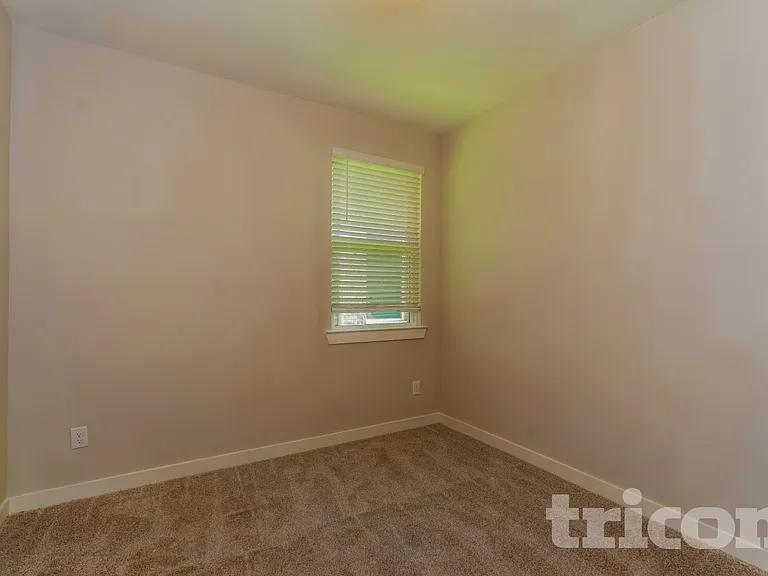8113 Brookhaven Dr — Photo 12