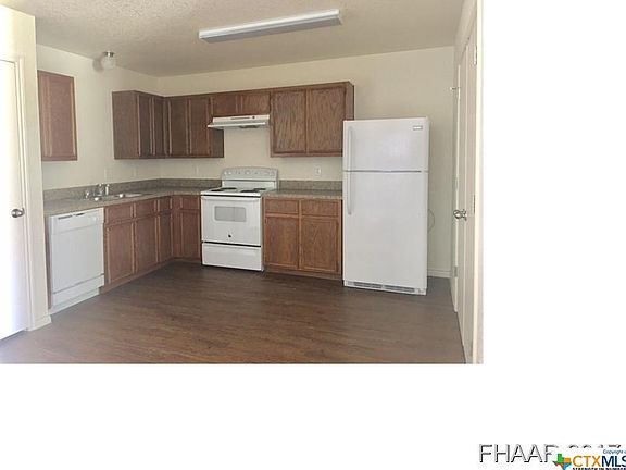 3rd image of 209 Gibson St #Ab