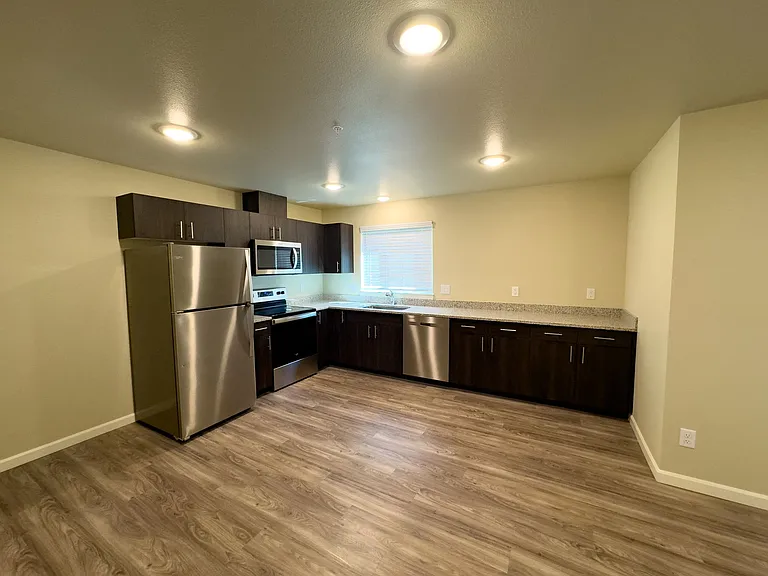 Harmona Heights Apartments — Photo 30
