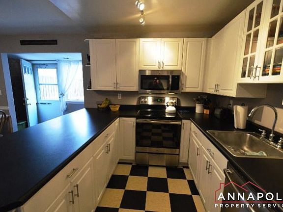 4th image of 128 Dumbarton Dr