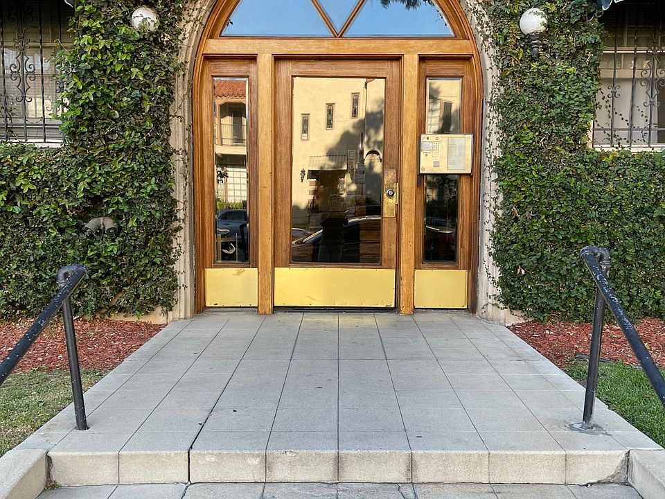 1st image of 611 S Cloverdale Ave APT 404