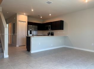 1022 NW 6th Ter, Florida City, FL 33034