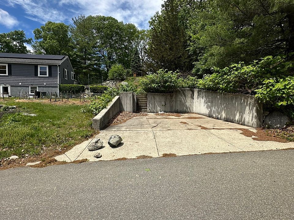 1st image of 15 Fiske Ave