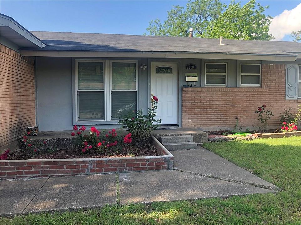 1st image of 2939 Hollandale Ln