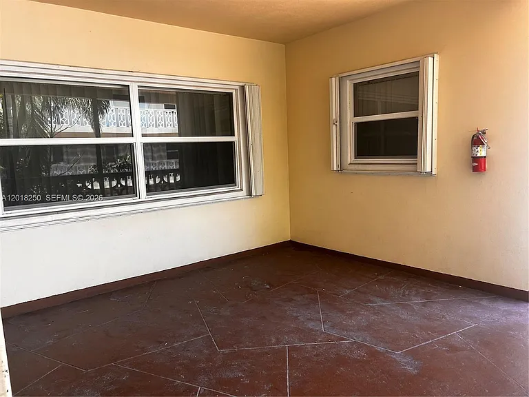 1958 Monroe St #209 — Photo 11