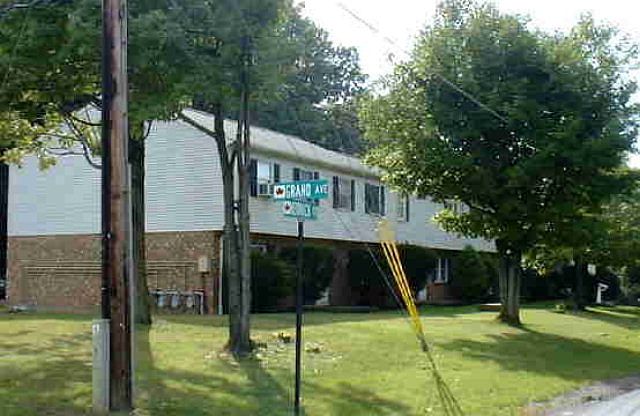 1st image of 914 Heidrick St