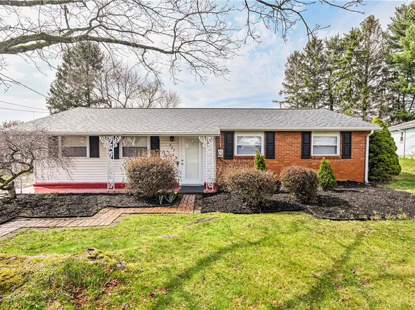 227 Ridgefield Dr, Greensburg, PA 15601