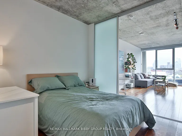 32 Trolley Cres #911 — Photo 14