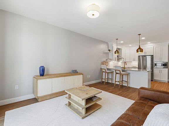 5th image of 99 Foundry Place #301