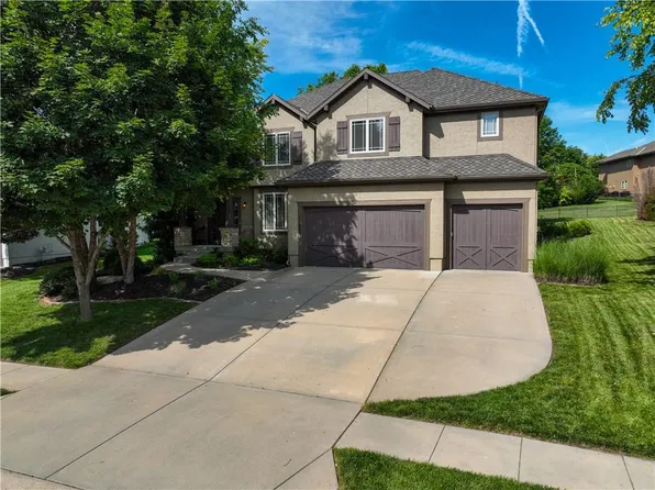 11630 S Gleason Rd, Olathe, KS 66061