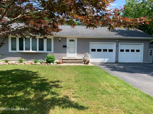 21 Knadler Drive, Latham, NY 12110