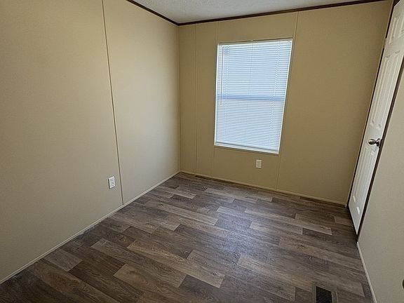 3rd image of 25 Lovell Valley Dr