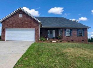 304 Shadow Oak Ct, Boiling Springs, SC 29316