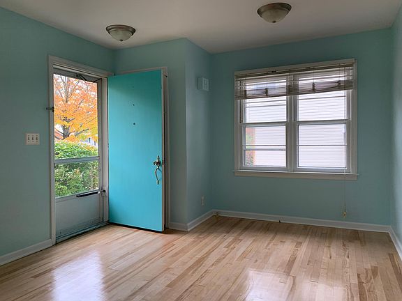 entryway, living room