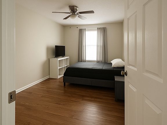 3rd image of 6752 Foxbend Ct