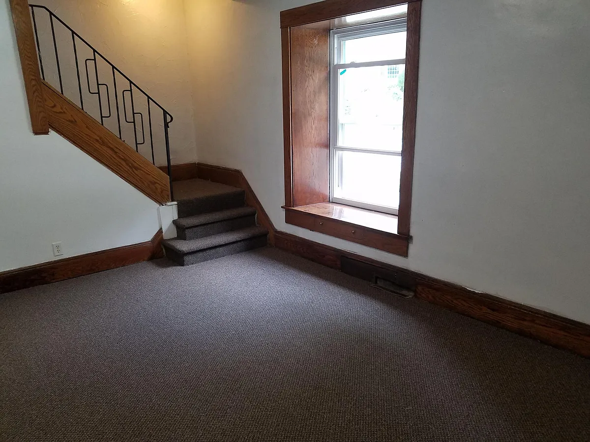 living room - 347 E Crain Ave