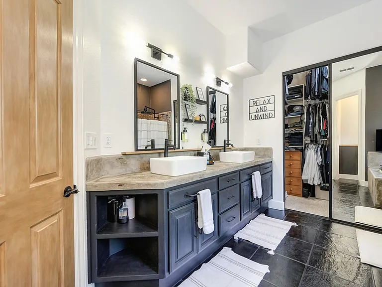 7029 Pembroke Way — Photo 41