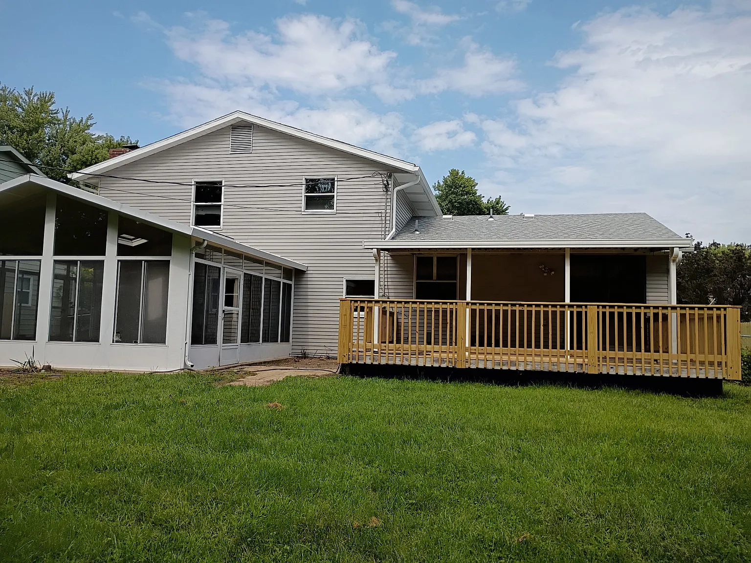 4 bed, 2.5 bath, 2450 sqft, $2,650 — Photo 3