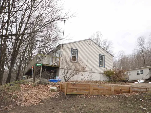 1435 Smith St, Boyne City, MI 49712