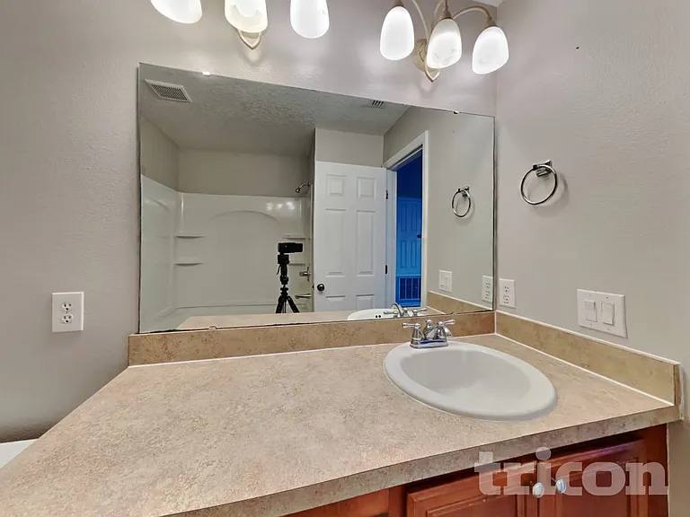 4667 Caverns Dr — Photo 11