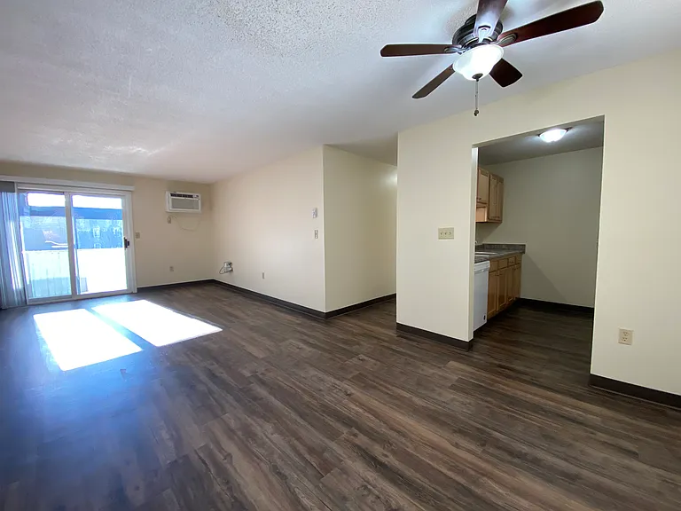 Sunset Ridge Apartments — Photo 70