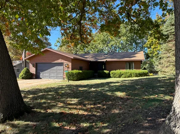 14875 152nd Ave, Grand Haven, MI 49417