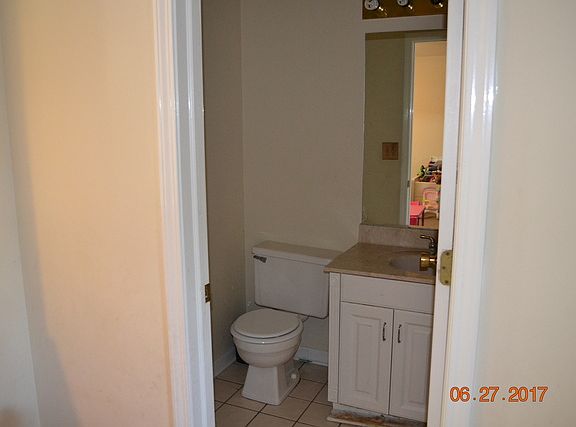 5th image of 44 Sherwood Ave