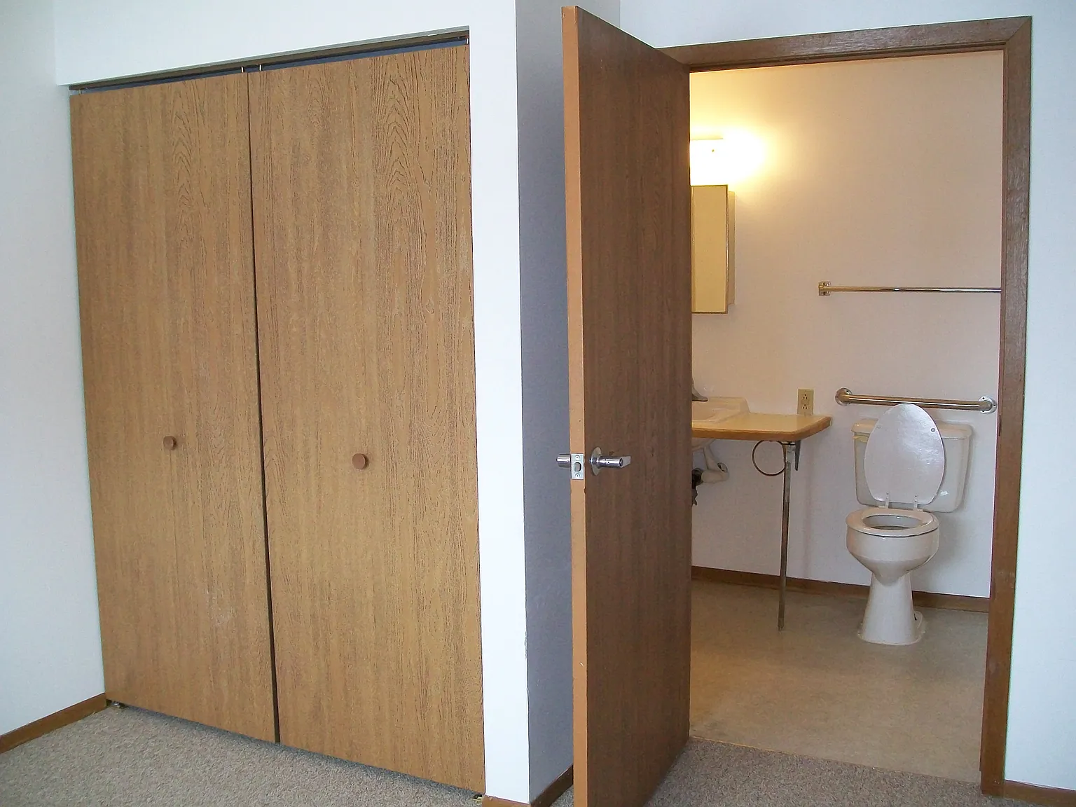 1 bed, 650 sqft, $800 — Photo 2