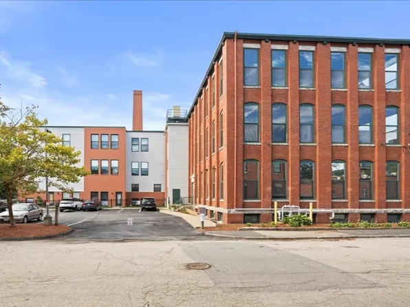 1 Envelope Ter Unit 207, Worcester, MA 01604