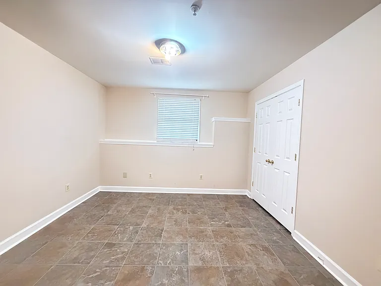 225 Deer Meadow Ln — Photo 23